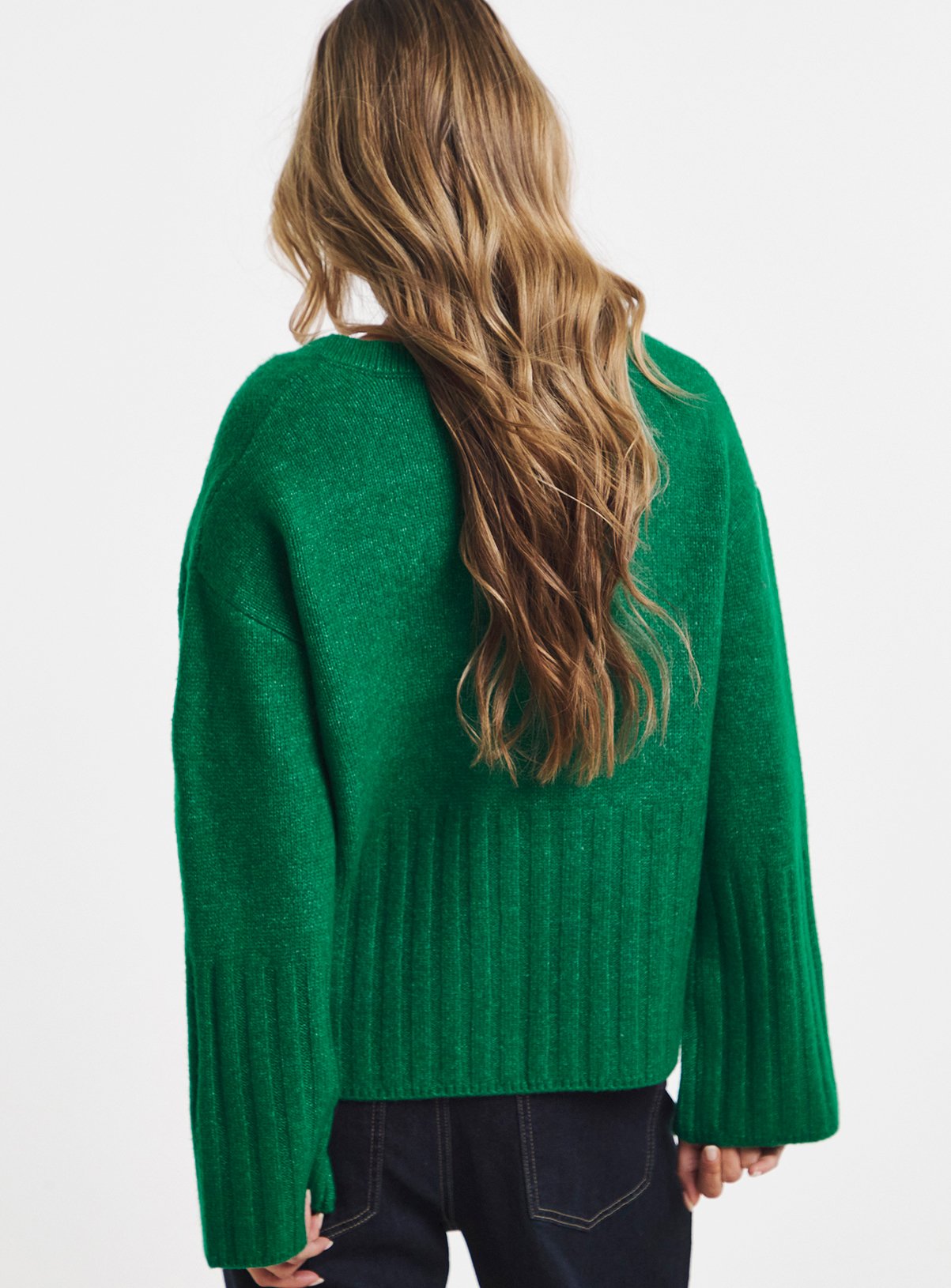 JD WILLIAMS Sponge V Neck Jumper 12-14 - Image 2 thumbnail